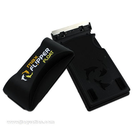 Flipper Cleaner Max Float out of packaging