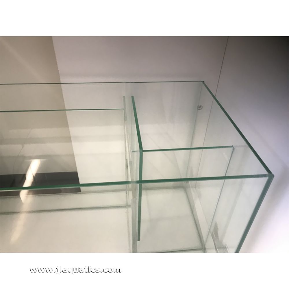 Aqua Japan Marine Series 80G Aquarium refugium and skimmer compartments in the sunp.