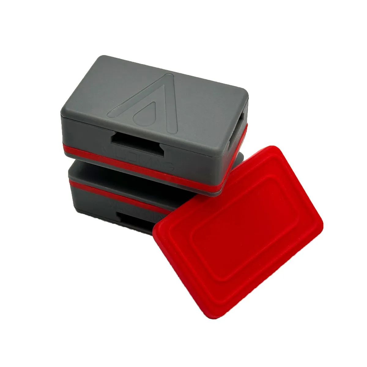 Close-up of the magnetic holder of the AvidAqua Stingray Frag Rack