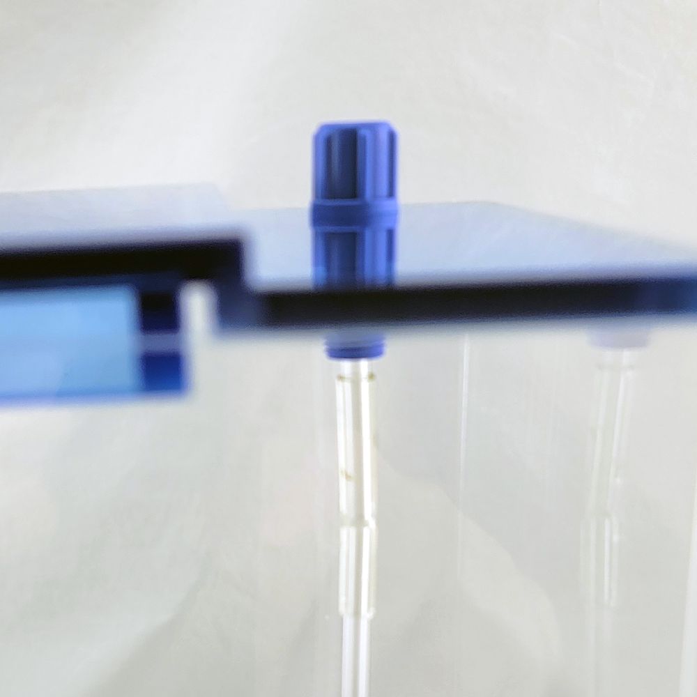 Bubble Magus Auto Top-Off Reservoir - 2 Gallon close-up of air inlet