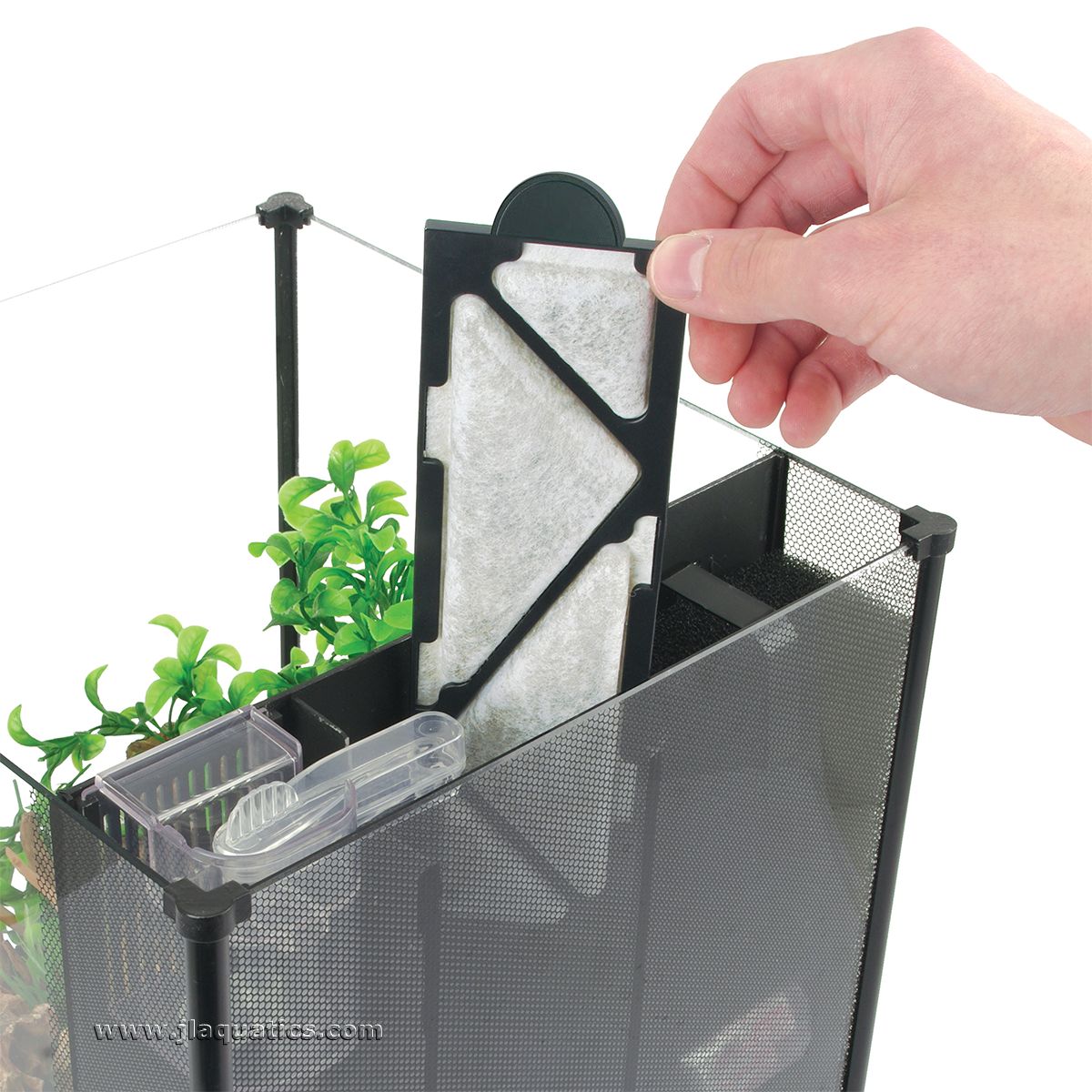 Fluval Betta Poly-Carb Cartridge Replacement - 4 Pack to scale